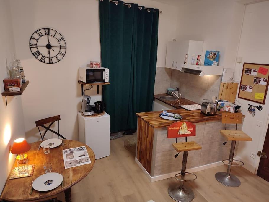 Apartamento Deco Vintage - 5Mn Du Centre - Tv Connectee Pau Exterior foto
